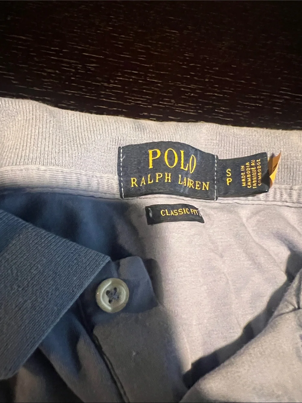 Polo classic fit shirt. Size Small.